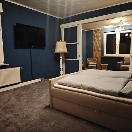 Mountain View Apartment *